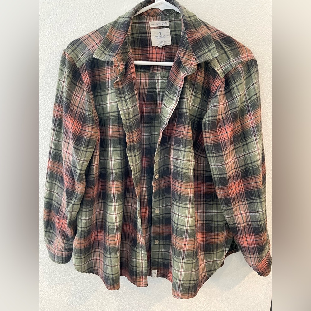 American Eagle Woman’s Flannel Size XL